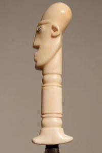 Poignée Faucille Mangbetu