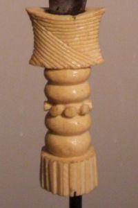 Poignée Faucille Mangbetu