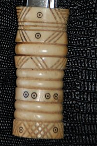 Poignée Faucille Mangbetu